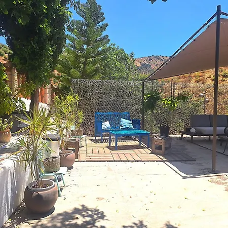 Bed & Breakfast Burros Totalan